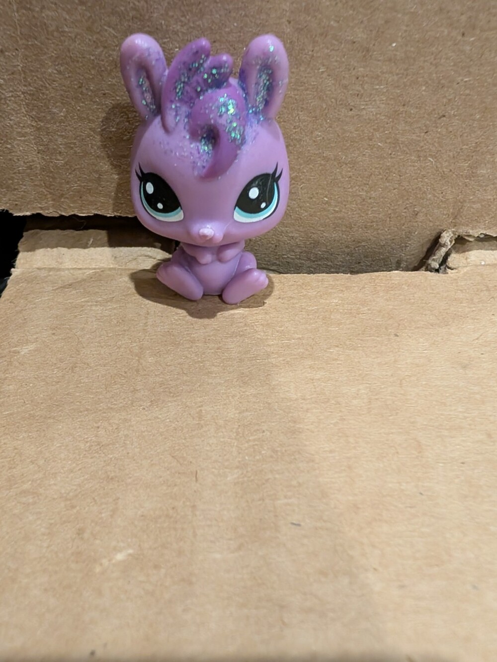 Littlest Pet Shop Purple Sitting Bunny #2151
